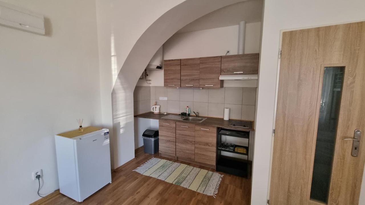 Apartment Porta Терезін Екстер'єр фото