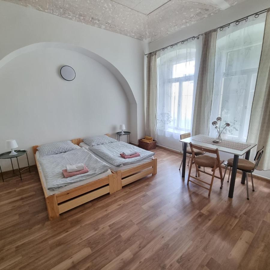 Apartment Porta Терезін Екстер'єр фото